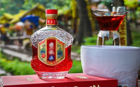 重慶進口酒水批發(fā)中心-葡萄酒和紅酒有什么區(qū)別嗎